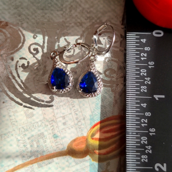Blue sapphire earrings - Picture 2 of 4
